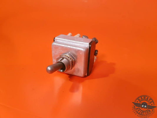 CUTLER SWITCH 2 POSITION ON/ON P/N  MS25068-23