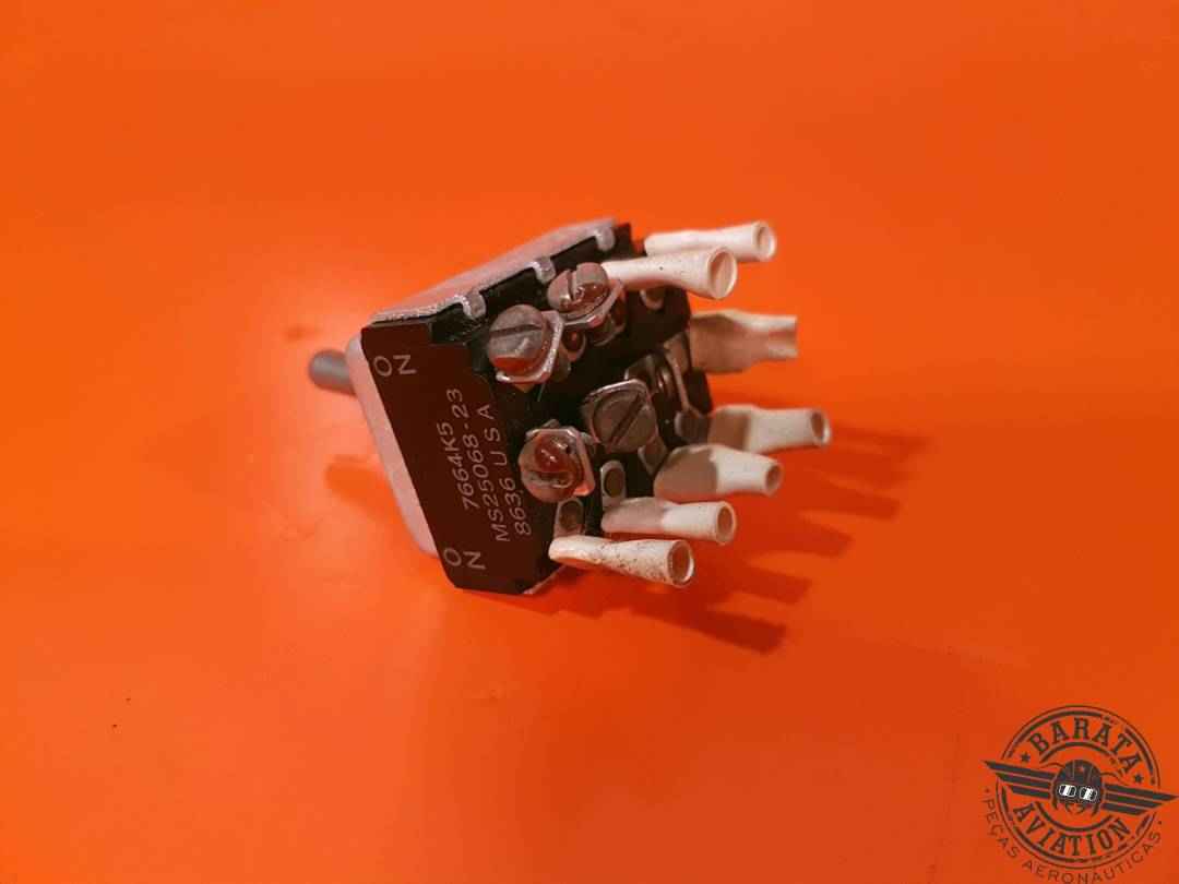 CUTLER SWITCH 2 POSITION ON/ON P/N MS25068-23