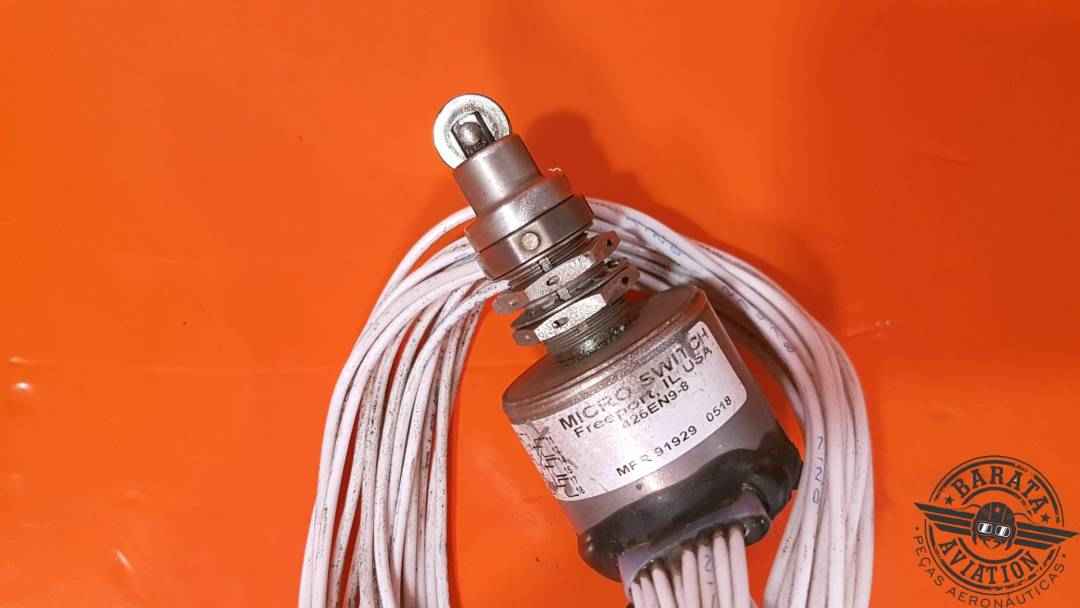 MICRO SWITCH MAIN LANDING GEAR SYSTEM  P/N: 426EN9-8