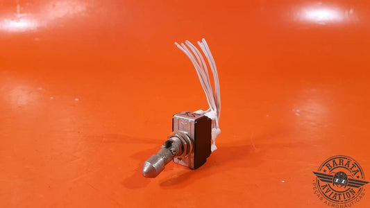 CUTLER HAMMER TOGGLE SWITCH  3 POSITIONS P/N MS25126-A1