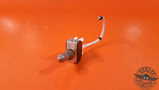 CUTLER HAMMER TOGGLE SWITCH  2 POSITIONS P/N MS25126-C3
