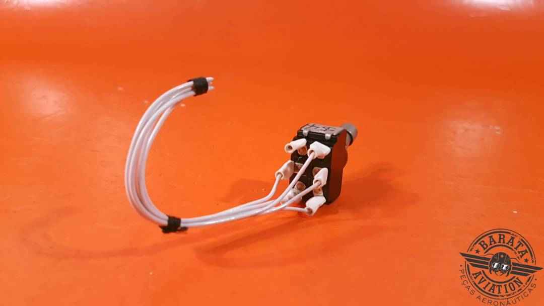 CUTLER HAMMER TOGGLE SWITCH 2 POSITIONS P/N MS25126-C3