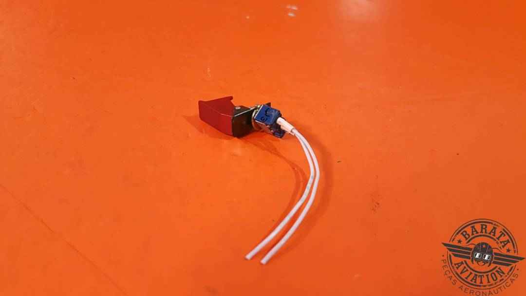 FUJISOKUTOGGLE MICRO SWITCH ON-ON / 6A125VAC P/N: 8A1011