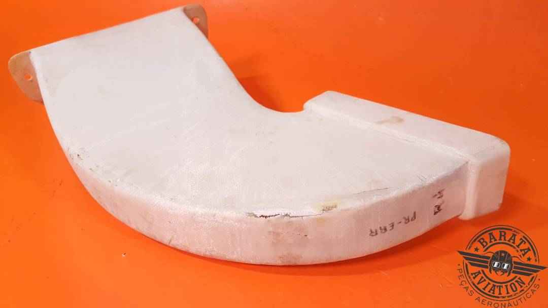 LEARJET DUCT RH  W/ SMALL CRACK P/N  5412103-26-526