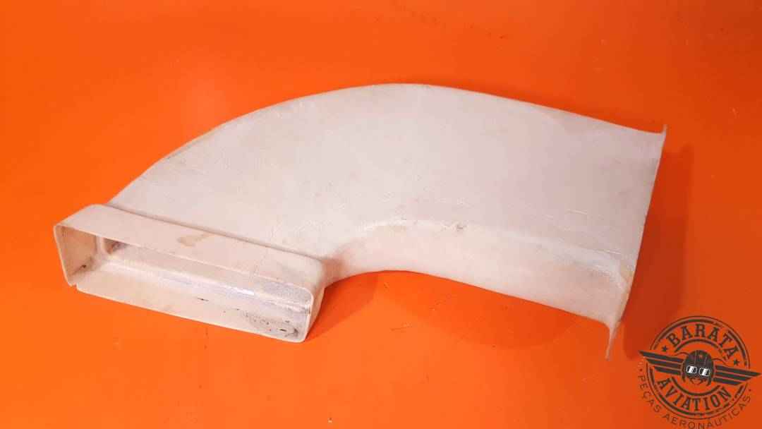 LEARJET DUCT RH  W/ SMALL CRACK P/N  5412103-26-526