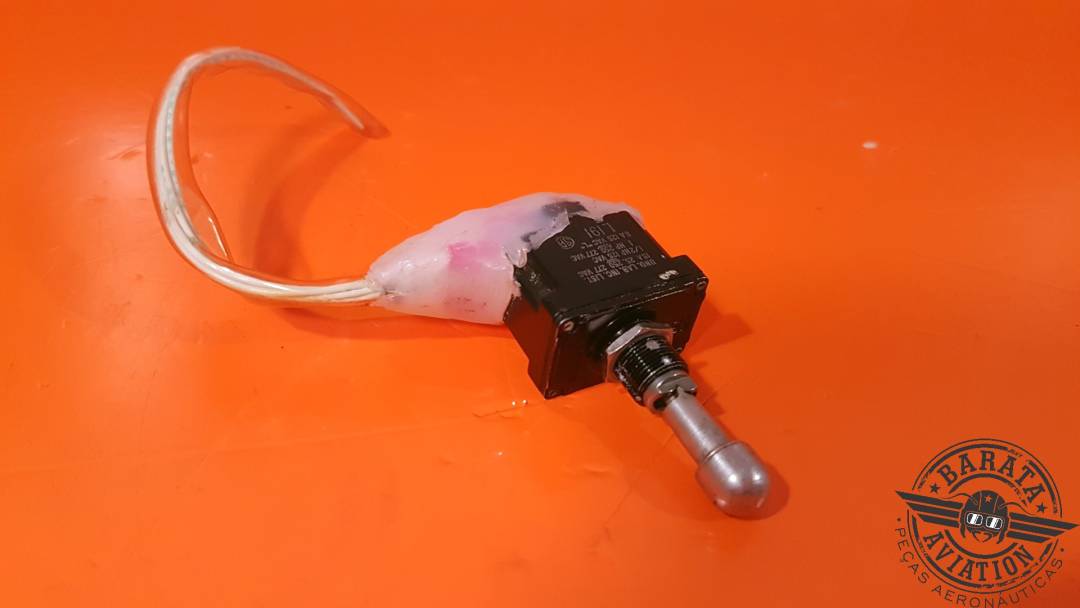 TOGGLE SWITCH ASSEMBLY P/N: MS27408-4N