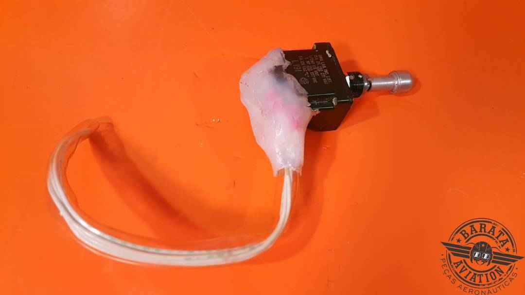 TOGGLE SWITCH ASSEMBLY P/N: MS27408-4N