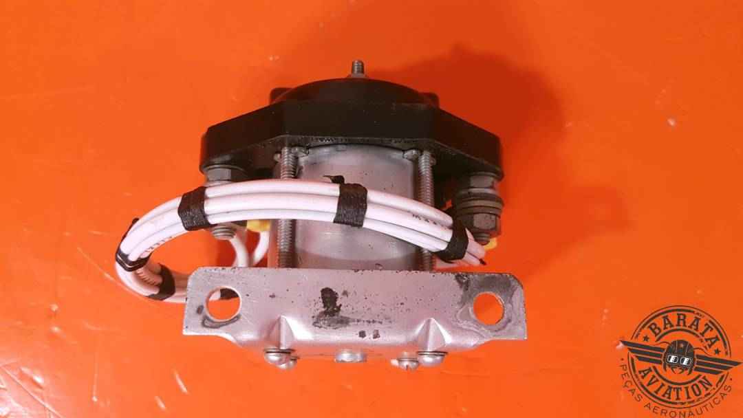 EATON RELAY  100 AMP/28 VDC P/N: 6041H144