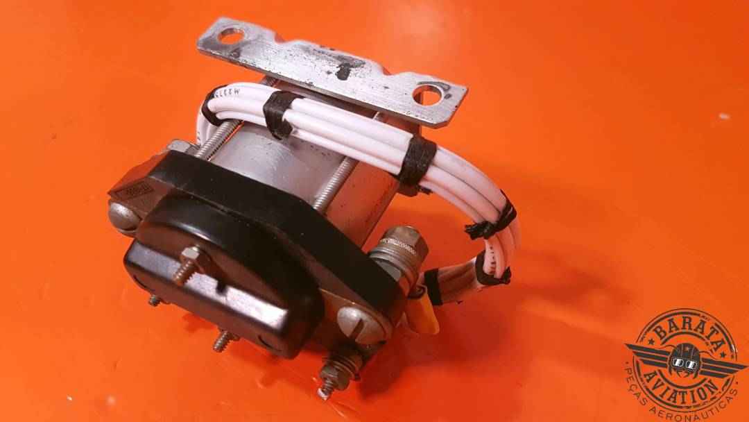 EATON RELAY  100 AMP/28 VDC P/N: 6041H144