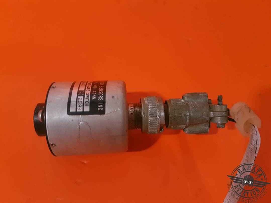 E45C-47 Precision Absolute Pressure Switch - w/ connector