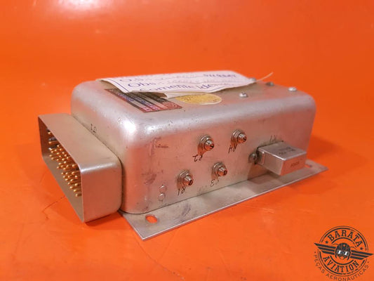 RELÉ DE EQUIPO ELÉCTRICO DE CAJA P/N: 5418225L0833-15