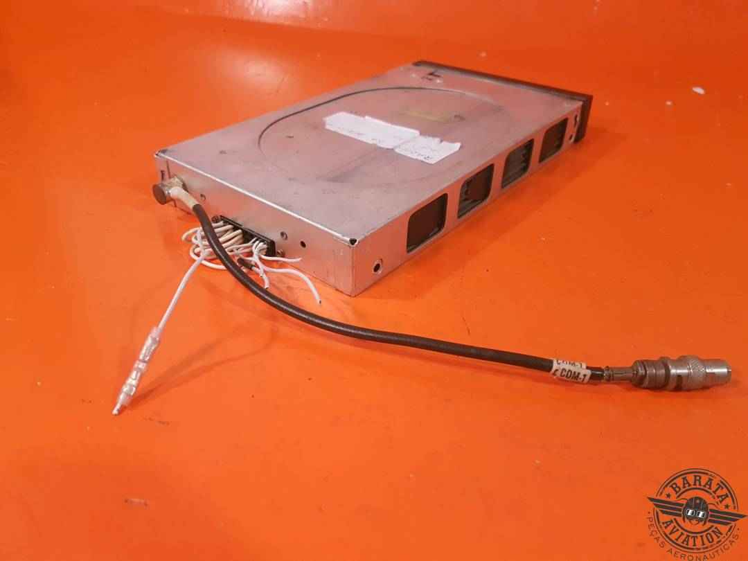 064-1019-00 King Radio KY196 VHF/Comm Transceiver - 28 vdc