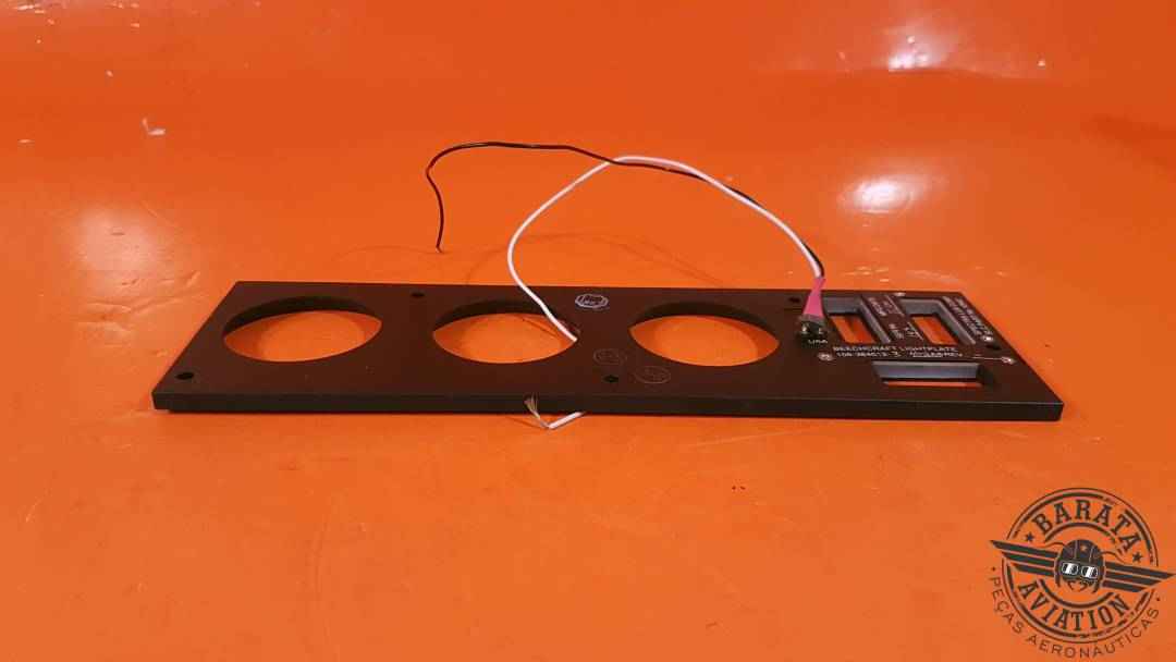 Beechcraft 106-384012-3 Edge Lighted Center Panel 28v - Lâmpadas funcionam parcialmente