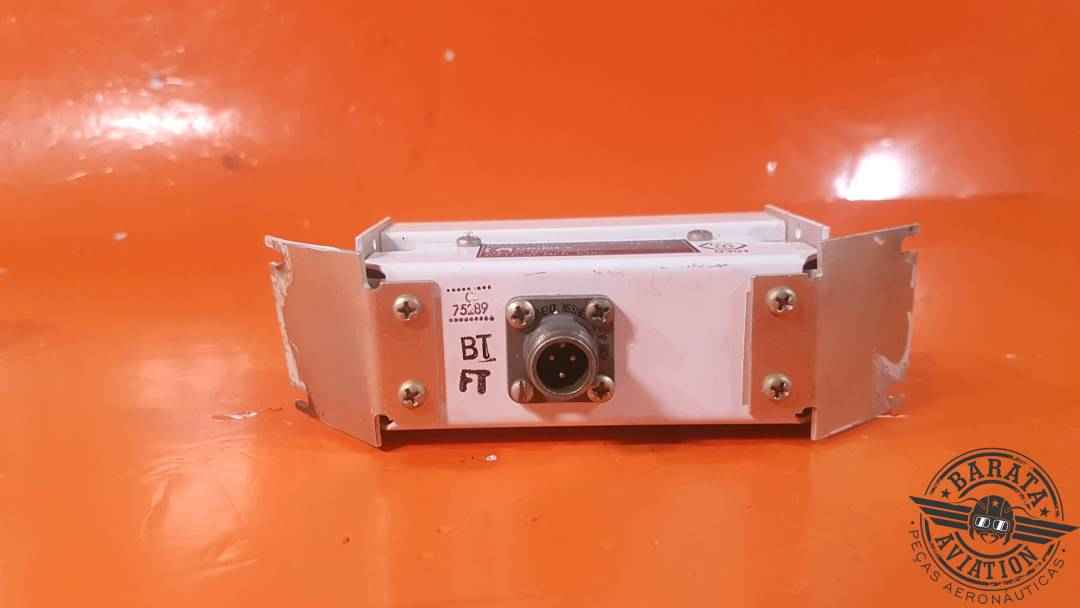30-1331-3 Grimes Navigational Strobe Light - Pequeno Trincado na Lente