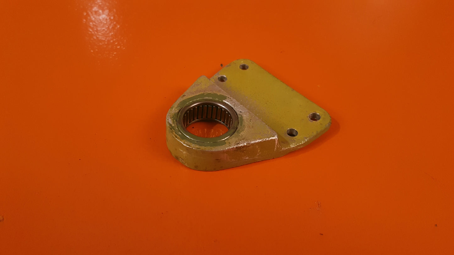 002-524017-5 BEECHCRAFT Support Assy Rudder Pedal Shaft