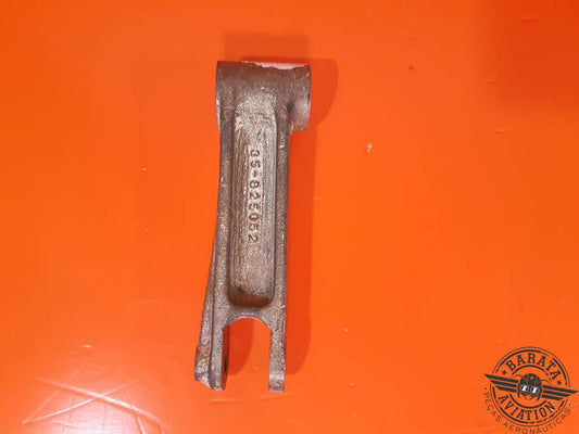 NOSE LANDING GEAR STEERING IDLER ARM P/N: 35-825052