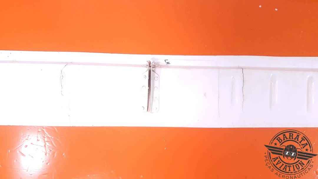 SET OF 2 DOOR ASSY LH AND RH NOSE GEAR PN: 96-410024-14