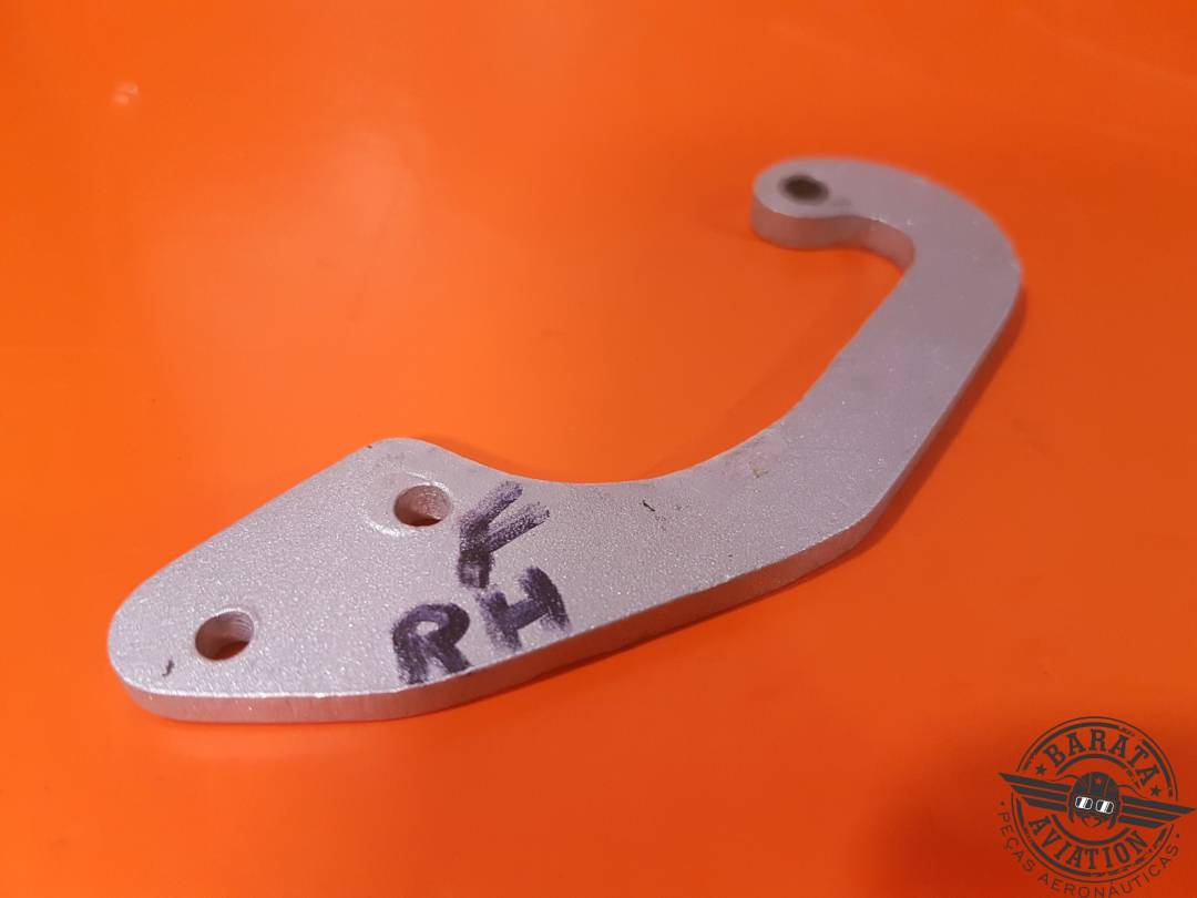 96-410024-9 BEECHCRAFT FORWARD HINGE R/H NOSE GEAR DOOR