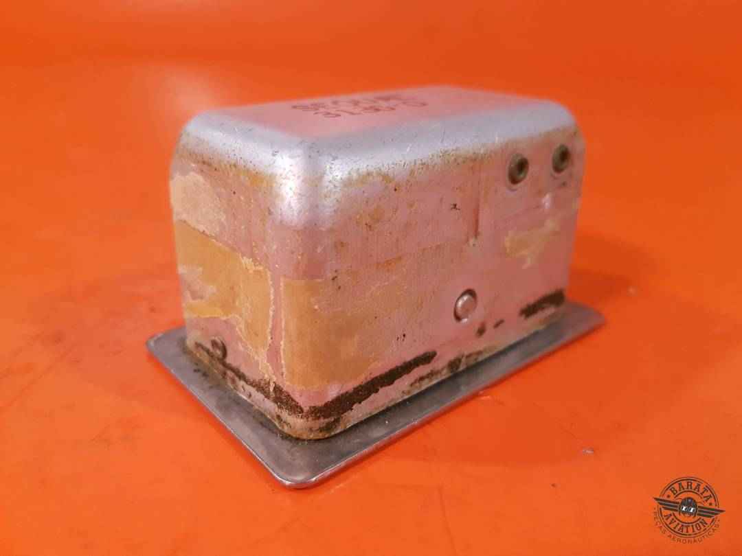 3130-0 Sequal Ashtrays With Armrest