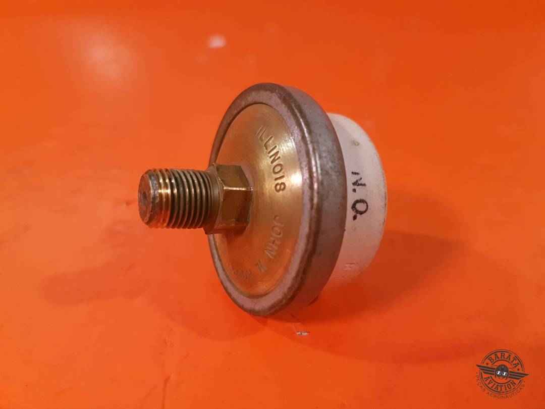 Hobbs M-4008 Pressure Switch 17 PSI