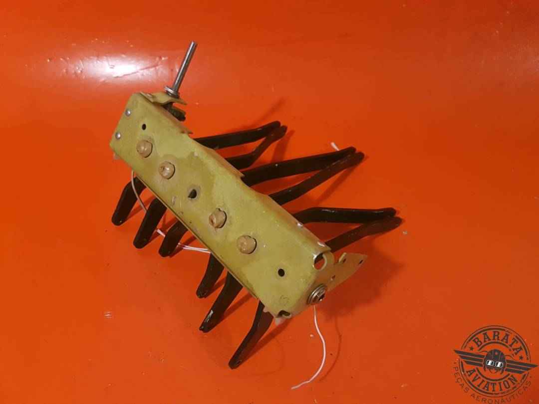 102-320015-603 Beechcraft Console Instl Control Column