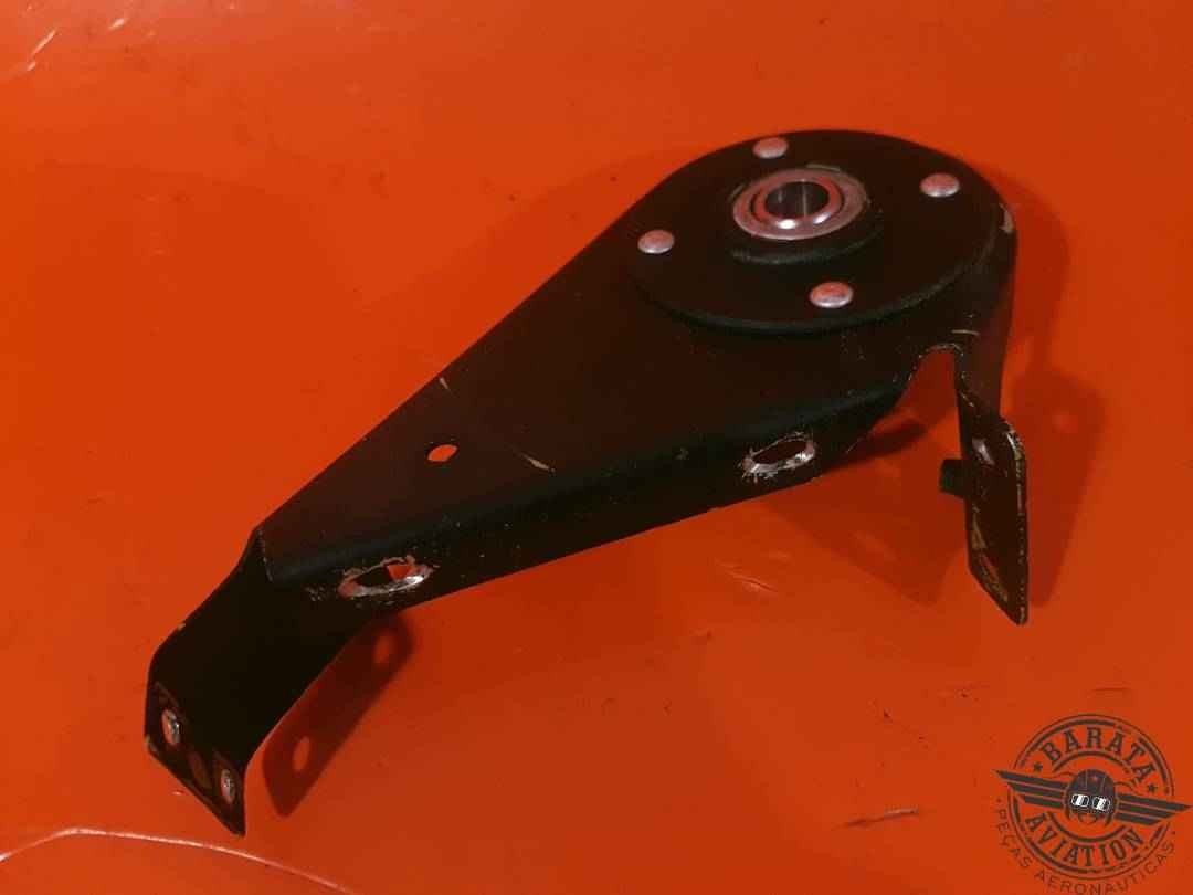 95-524025-13 Beech Bracket Assy L/H