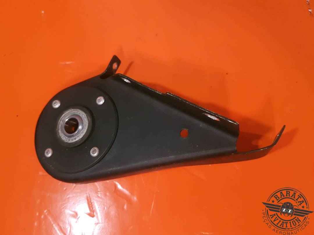 50-524196-6 Beech Bracket Assy R/H