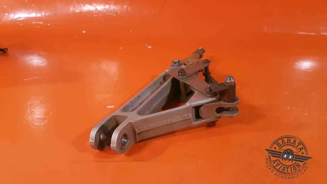 67042-13 L/H Truss Assy - Main Gear
