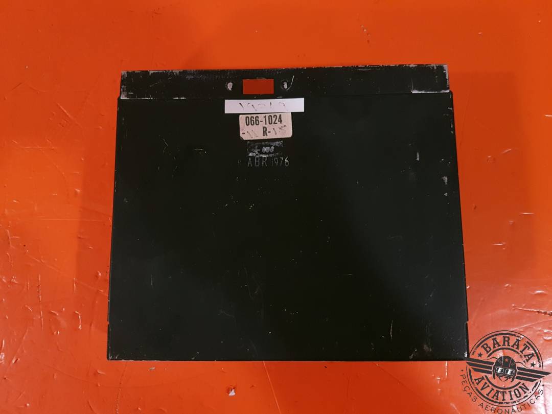 066-1024-11 TRAY KING RADIO KM20 - WITHOUT BACKPLATE
