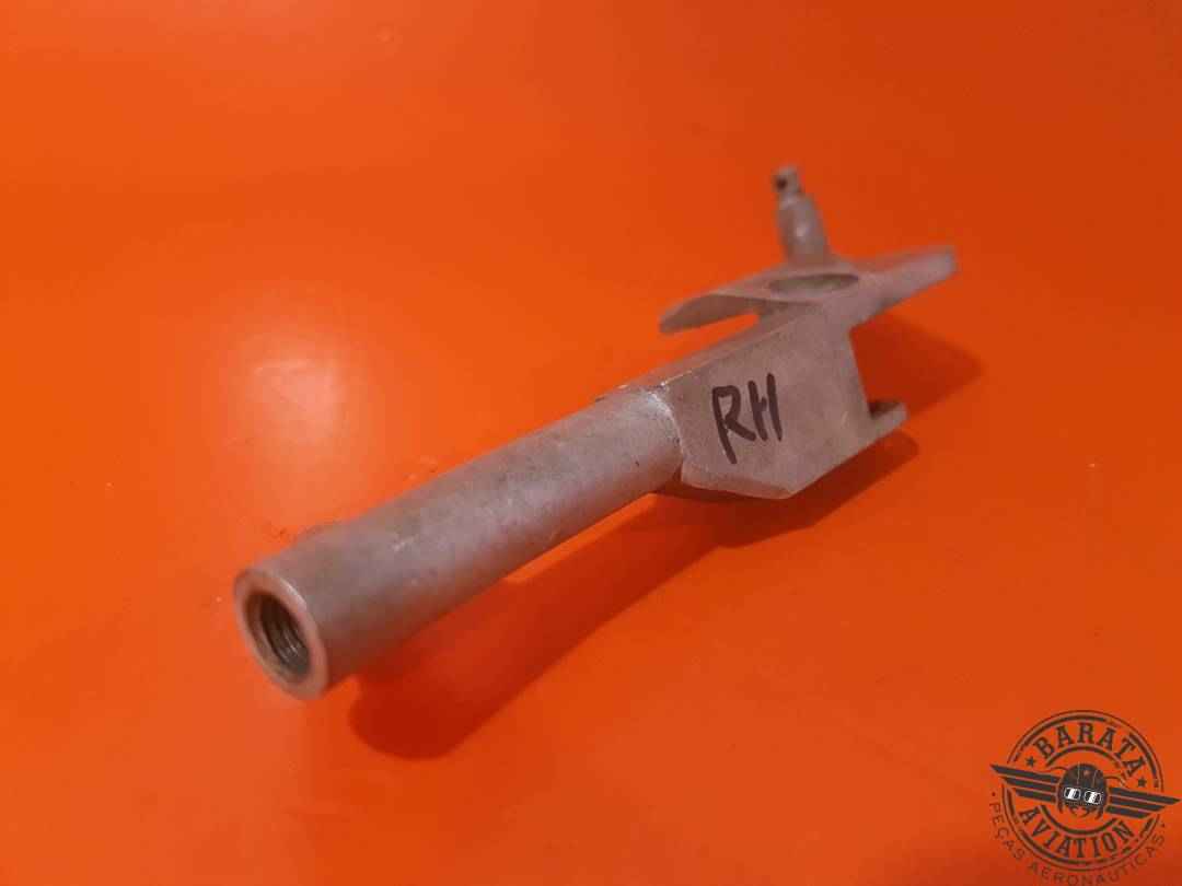 38108-00 PIPER R/H NOSE GEAR DOOR ARM
