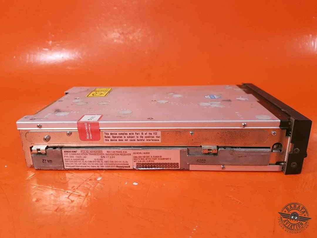 069-1024-42 Bendix KX-155 VHF Comm, Nav Radio w/ Glideslope) - 14V VDC