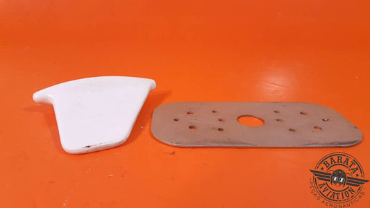 COMANT/EXPERIMENTAL ANTENNA - DME TRANSPONDER  W/ SUPPORT P/N: CI 105