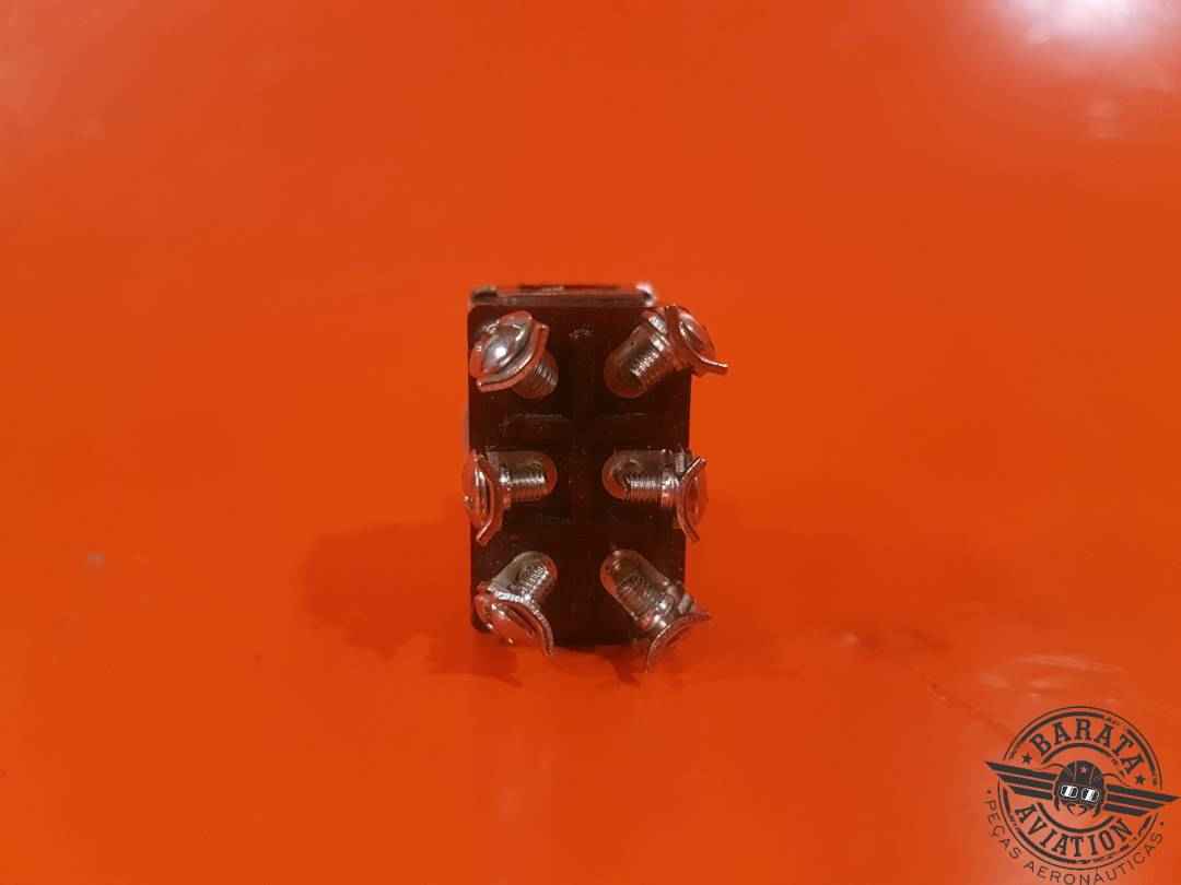 14201 MOMENTARY - MARGIRIUS SWITCH 3 POSITIONS ON/OFF/ON - 15A 120V