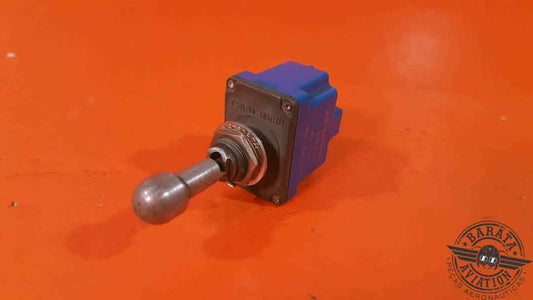 MS24659-21P MICRO SWITCH TOGGLE SWITCH  ON/OFF/ON