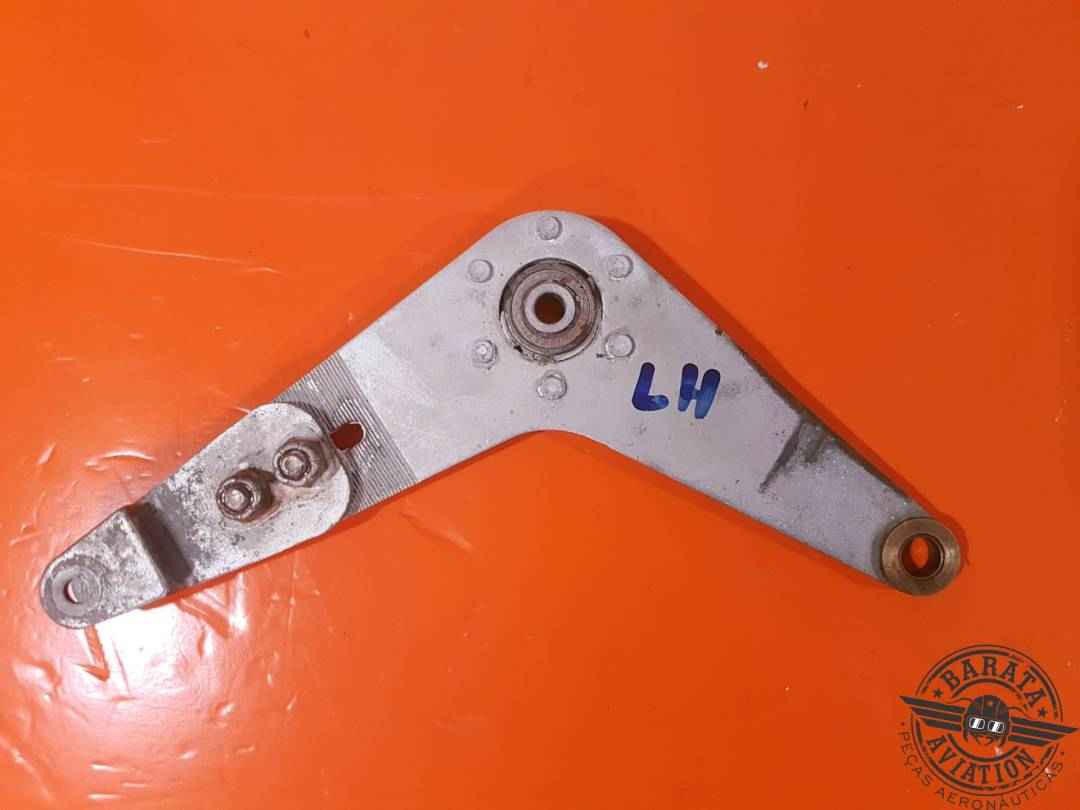 5560001-5 CESSNA BELLCRANK-L/H ENGINE FUEL CONTROL