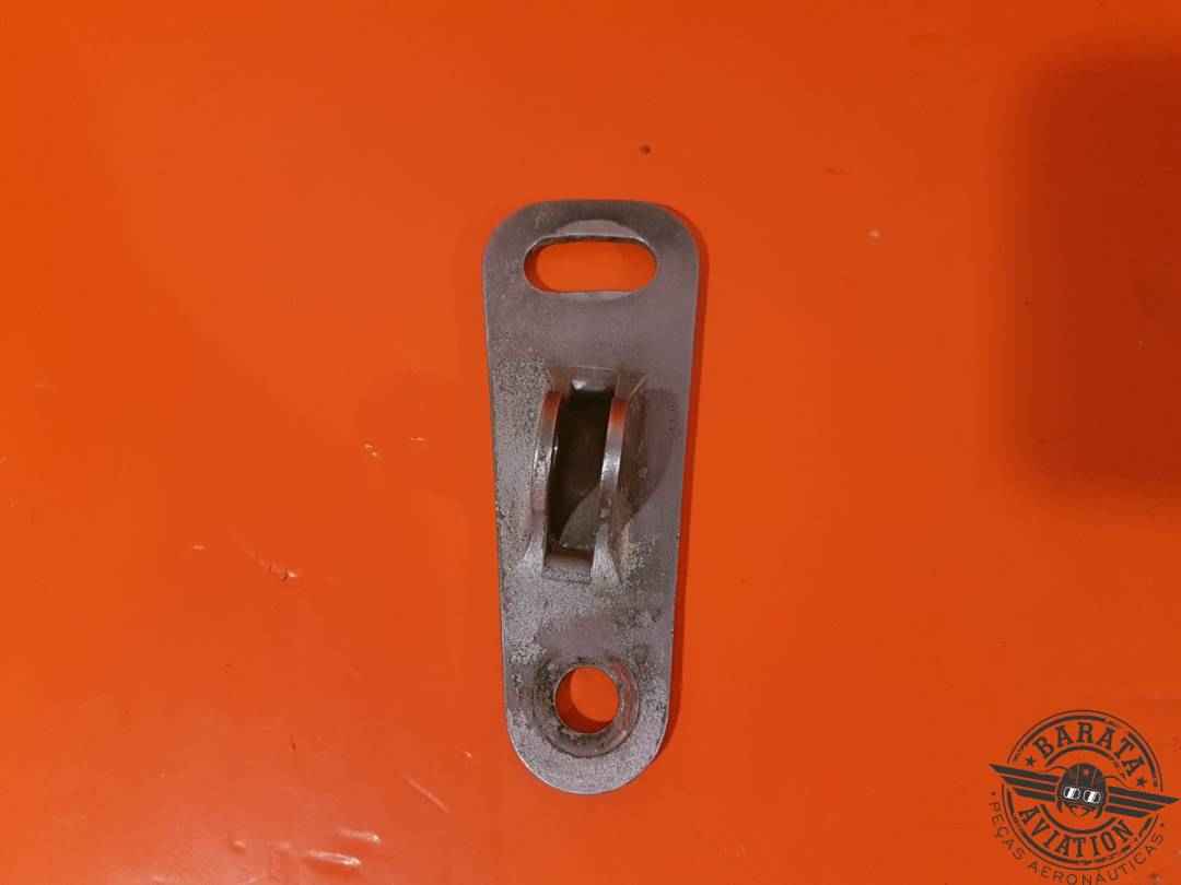 5565627-1 CESSNA FITTING-ATTACH  STEERING INSTALLATION - NOSE WHEEL