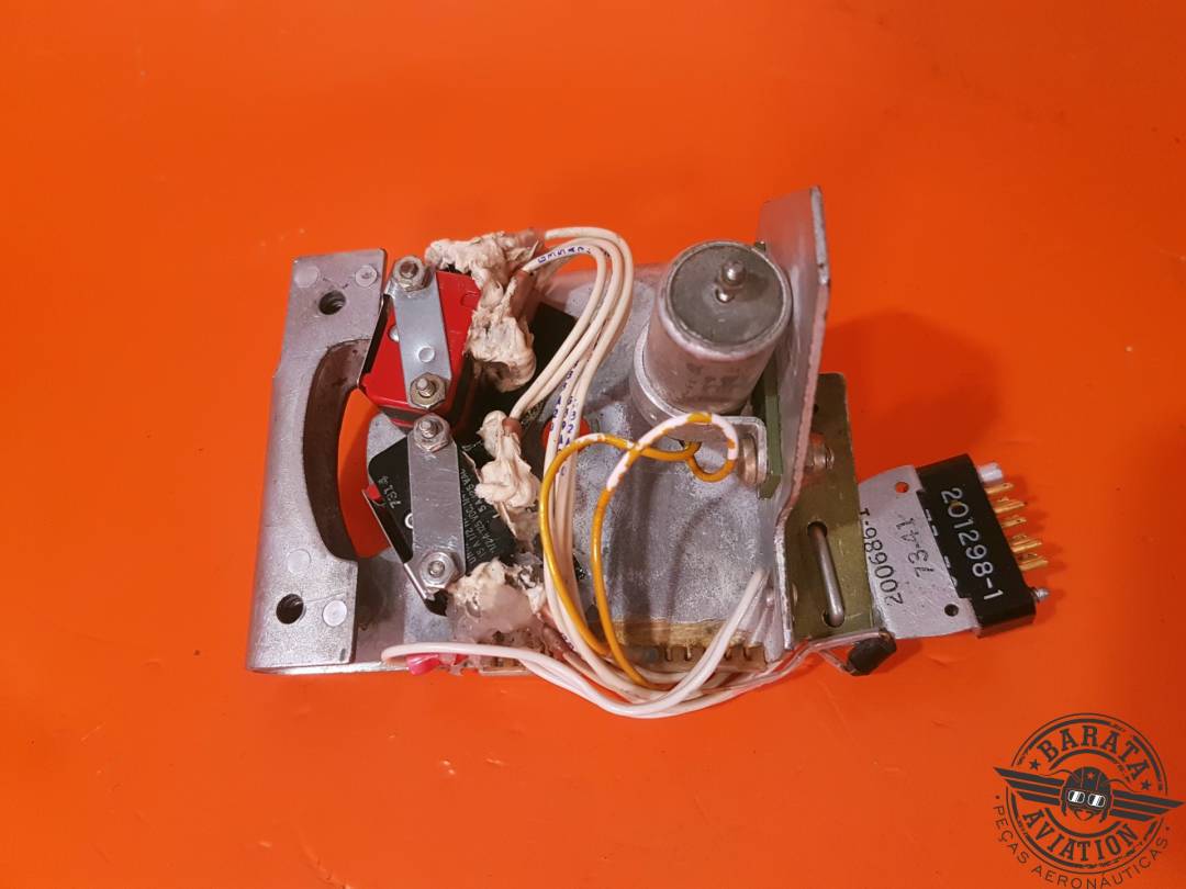 5514175-27 CESSNA ARM BRACKET ASSY LANDING GEAR CONTROL