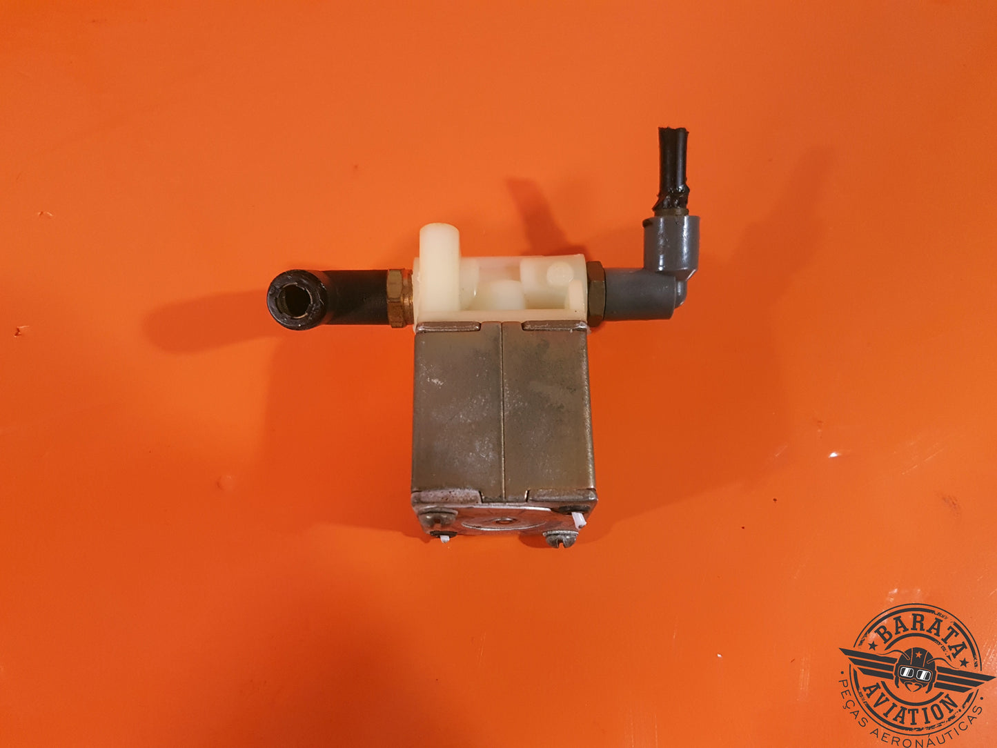 61P64HC2D VALCOR ENGINEERING TWO WAY PRESSURIZATION VALVE 18-30 VDC