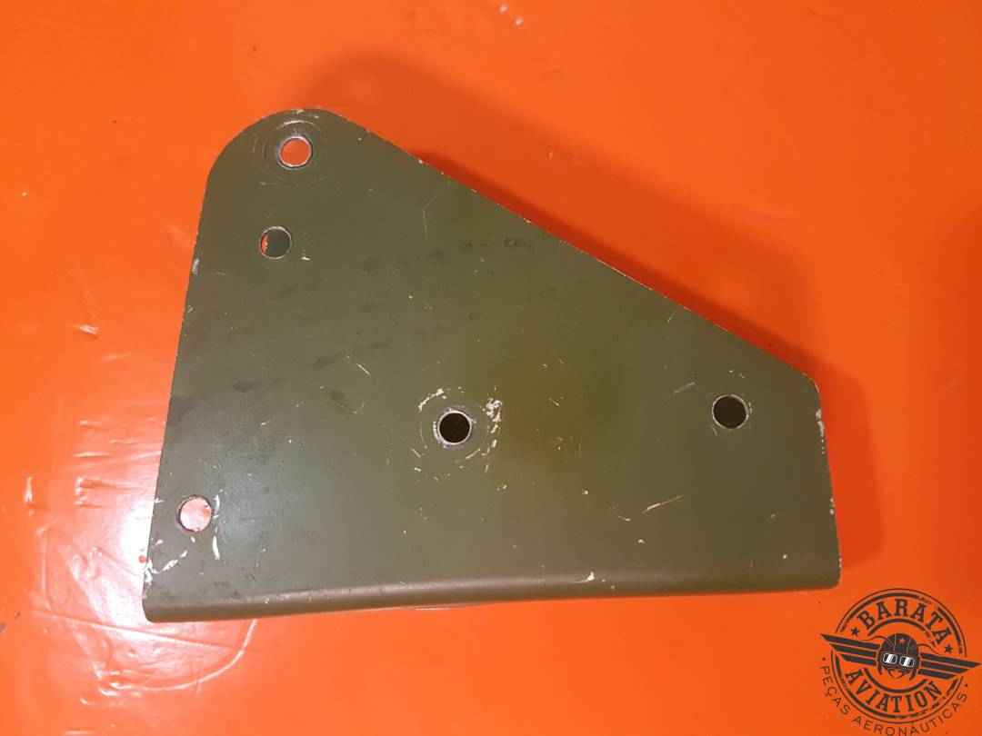 5565182-2 CESSNA BRACKET-LOWER FWD PULLEY  CONTROL SYSTEM - FLAP