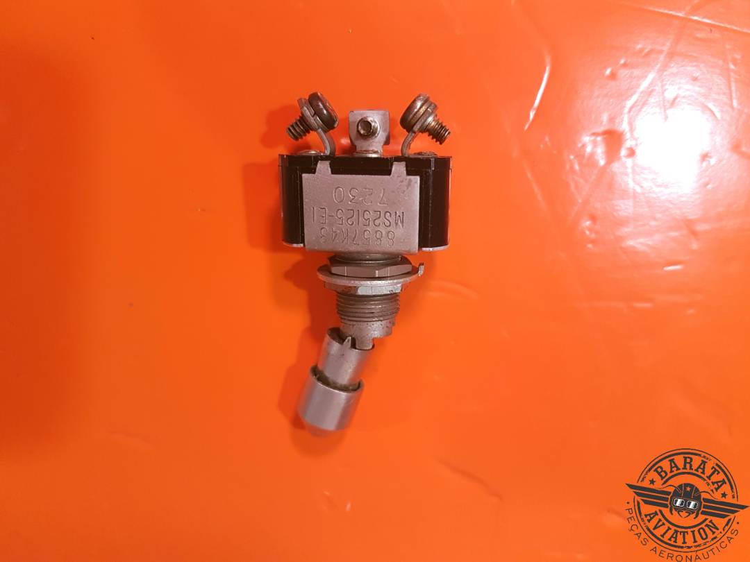 MS25125-E1 CH TOGGLE SWITCH 3 POSITIONS ON/OFF/ON -LANDING GEAR