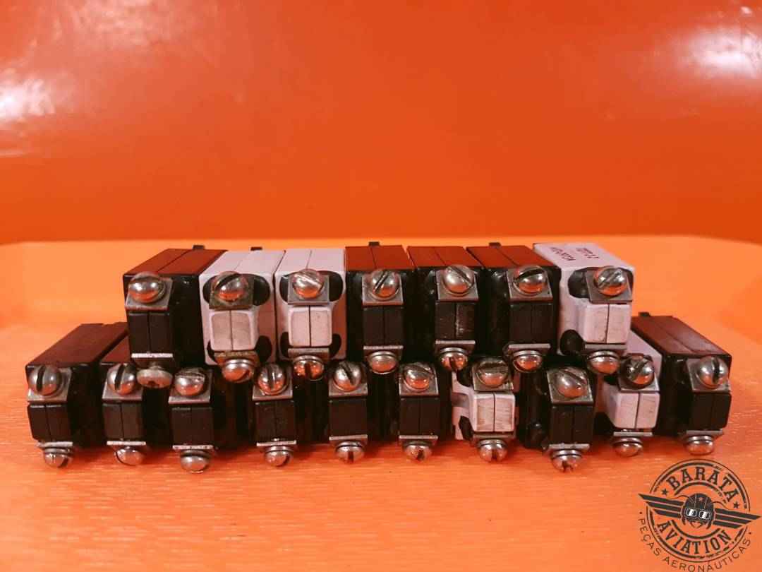 KLIXON KIT OF 17 CIRCUIT BREAKERS