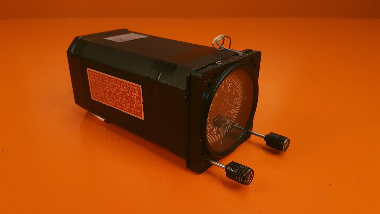 IU262-004-15 Sigma-Tek 4000C-1 Directional Gyro Indicator