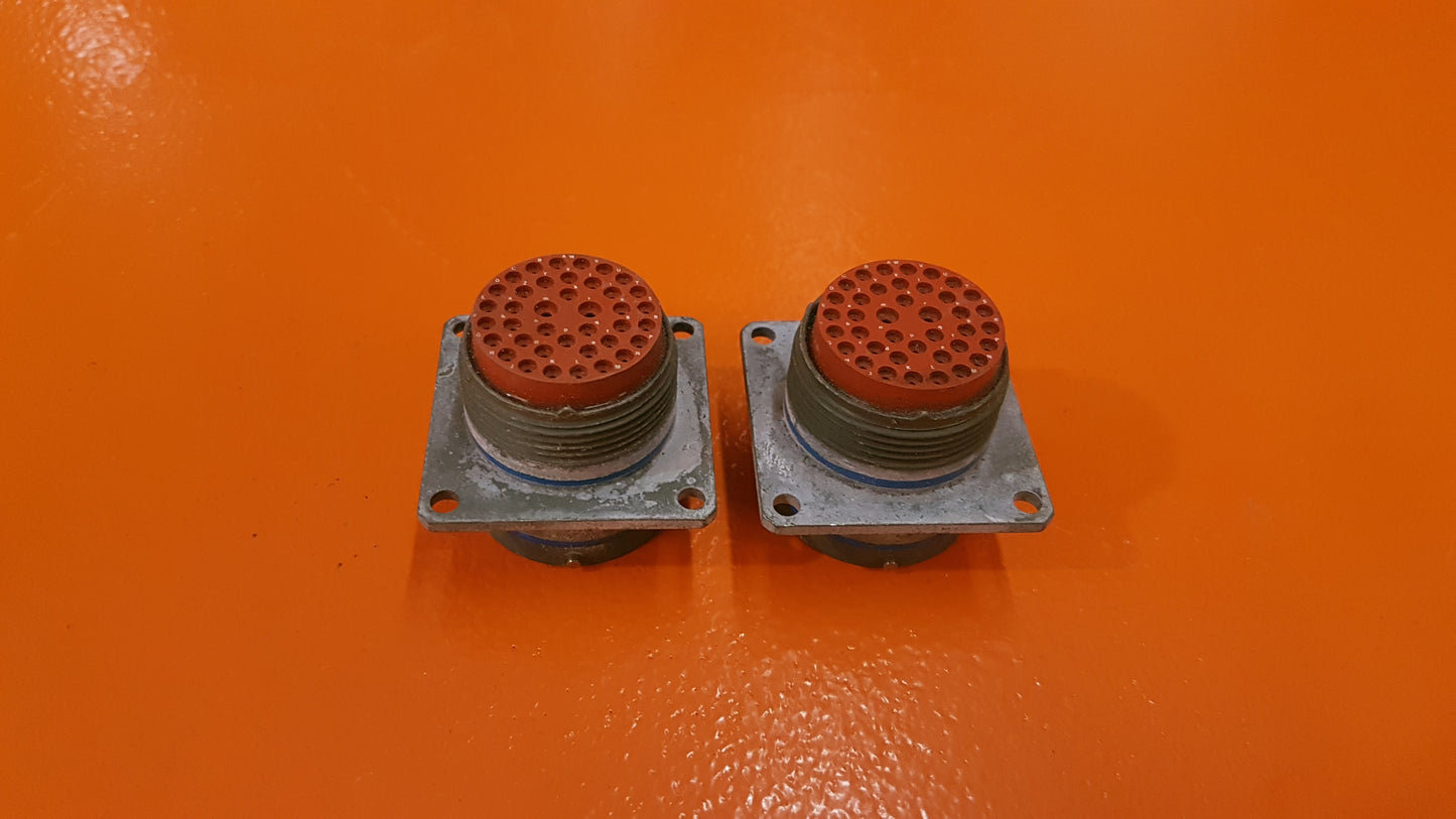 MS3472W20-39P Amphenol Aerospace Wide Flange Receptacle Kit
