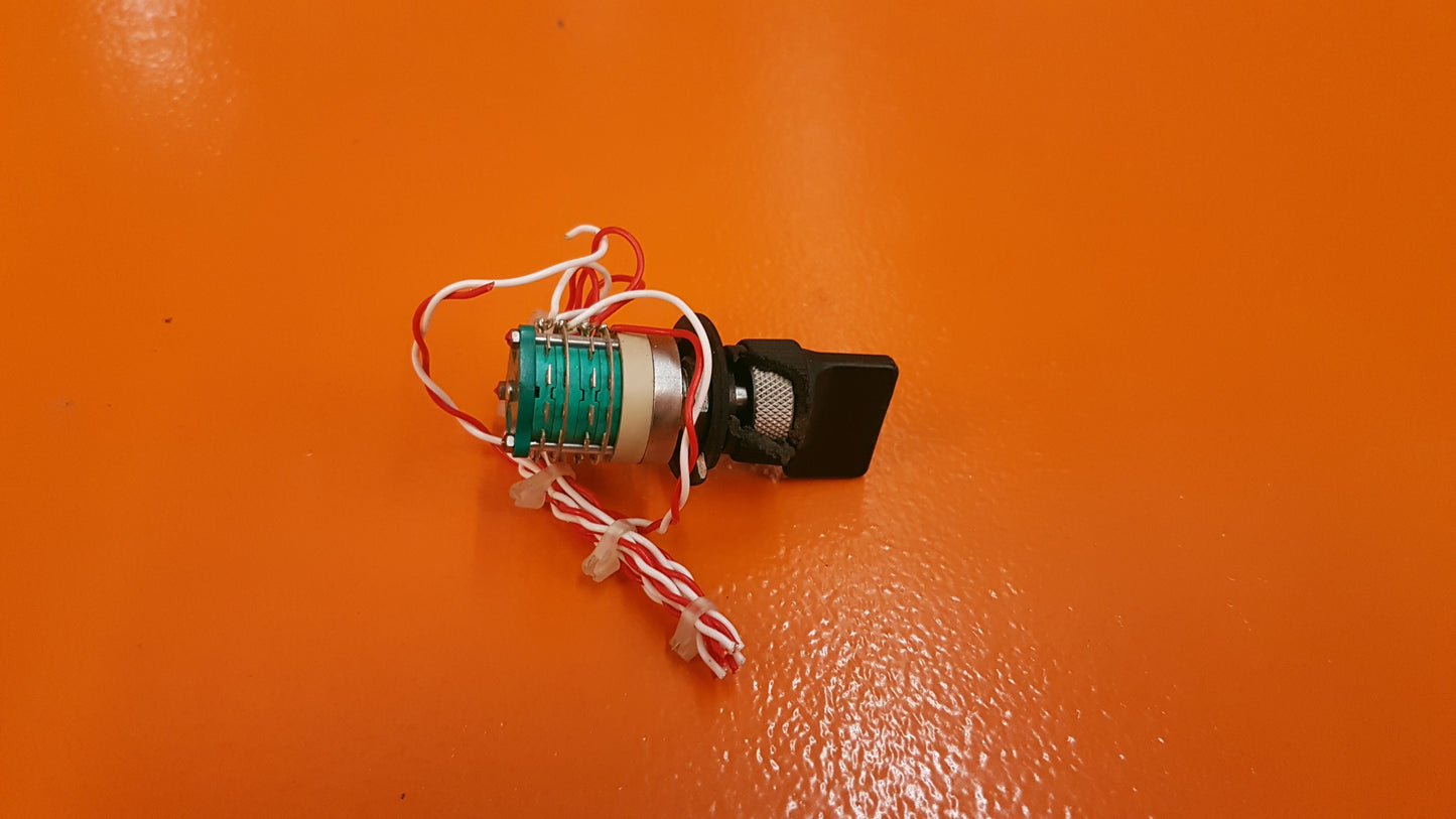 5920-NC-10 Feme Rotary Selector Switch
