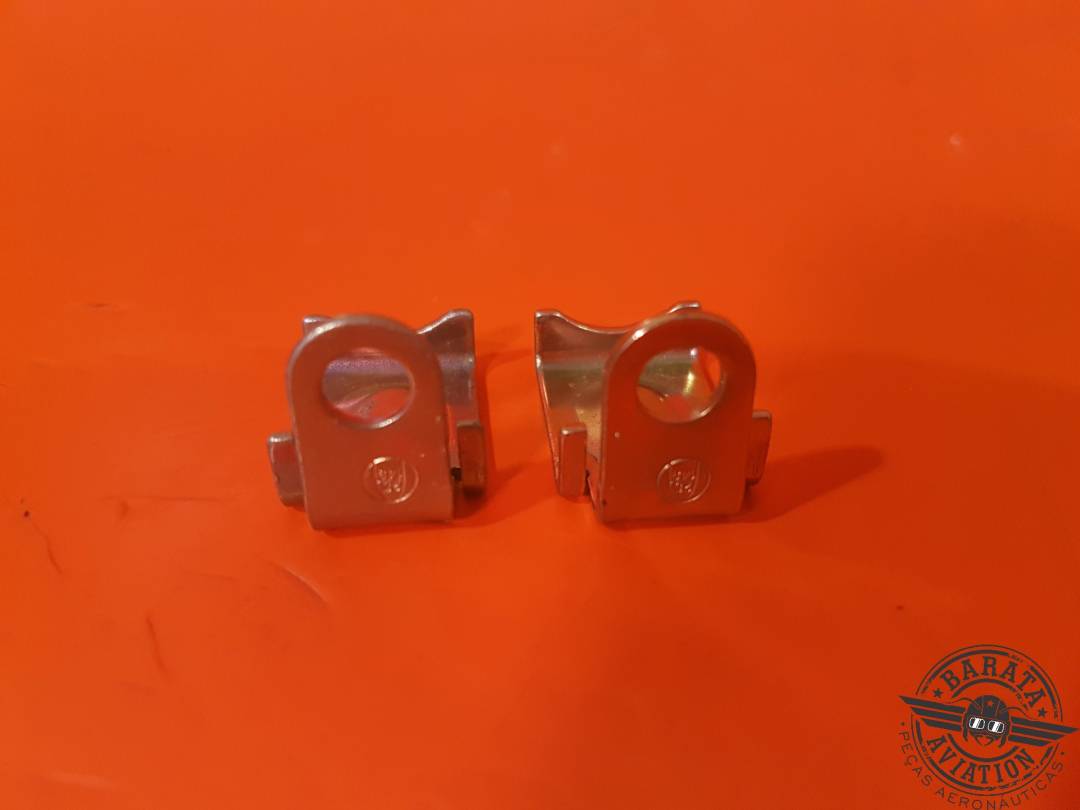 1-160-253-01 Pair Of Clip Spring Tension