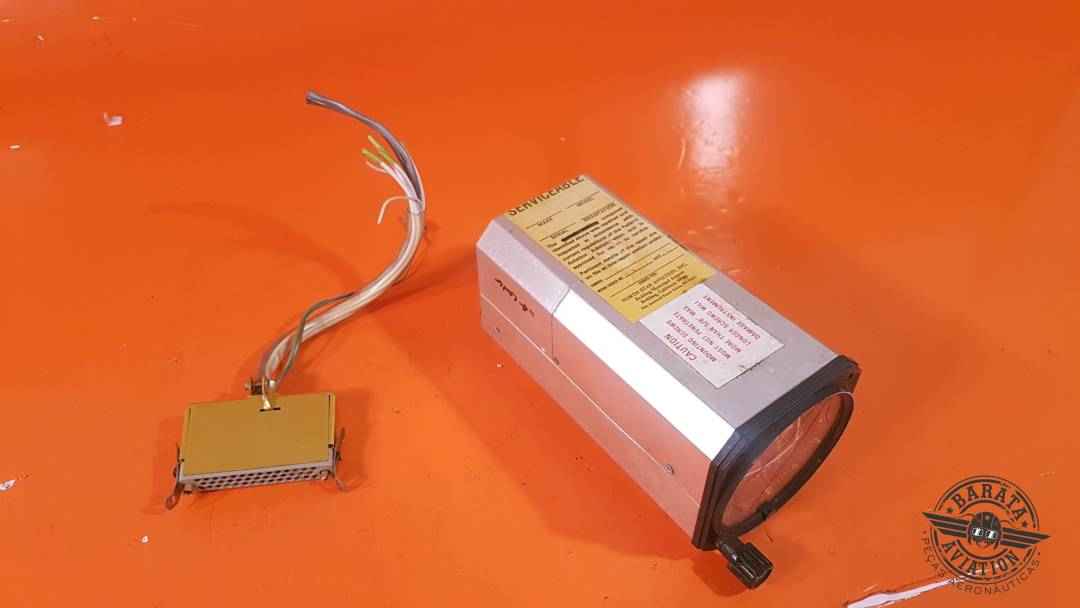 066-3034-02 King KI-204 VOR LOC CONV & Glideslope Indicator - Inoperante - Apenas retirada de Peças