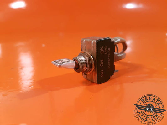 512TS140-10 Honeywell Toggle Switch- on/on/on