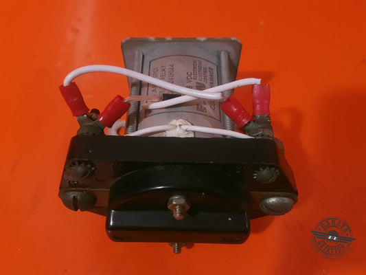 Relé Eaton 6041H144 - 100 amperios - 28 V CC