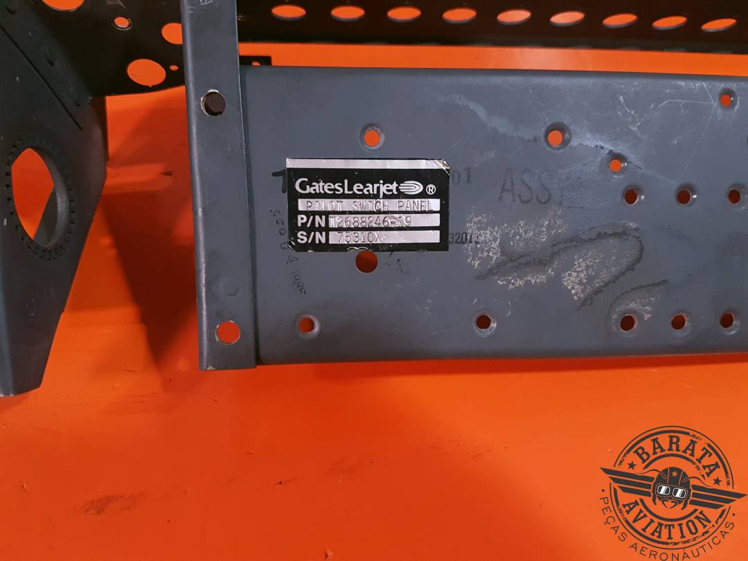 T2688246-19 Gates Learjet - Pilot Switch Panel