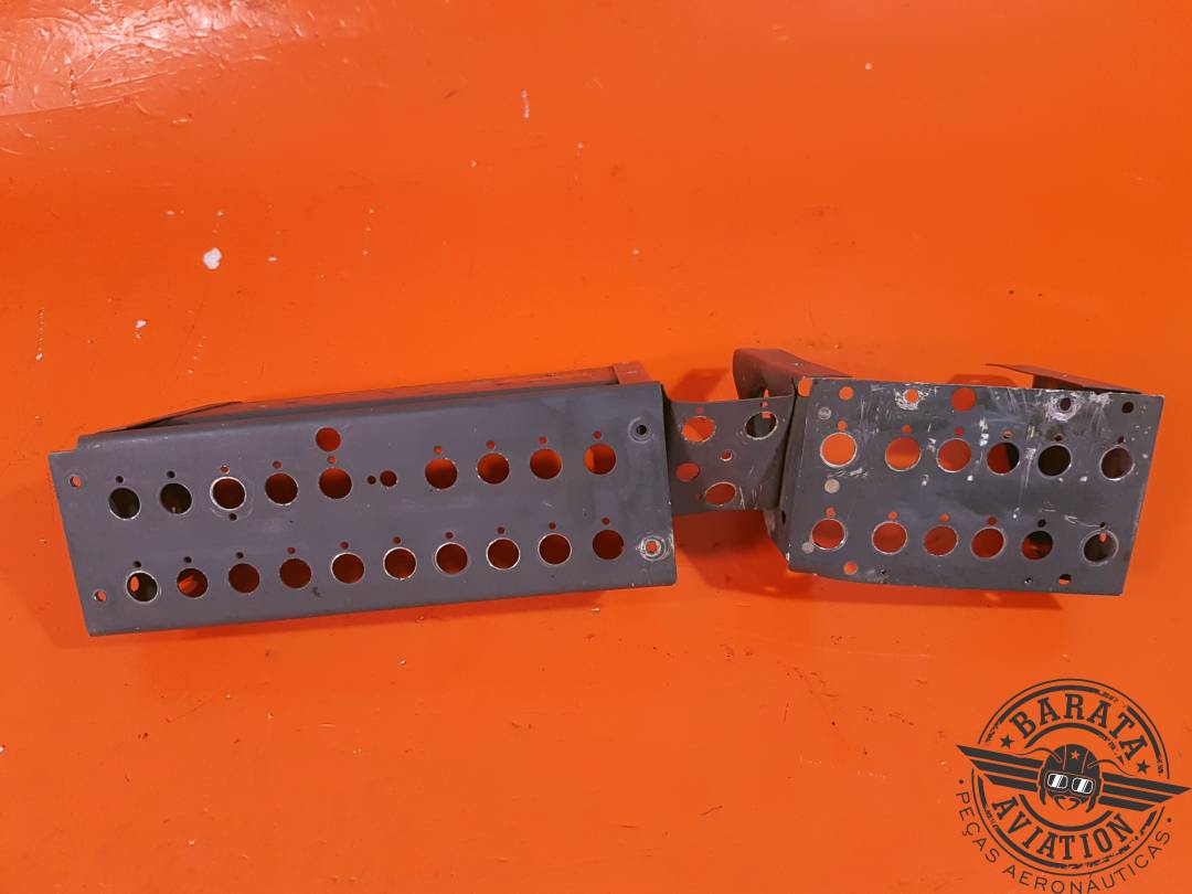 T2688246-19 Gates Learjet - Pilot Switch Panel